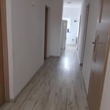 Hostel Pod Lasem