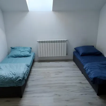 Hostel Pod Lasem *
