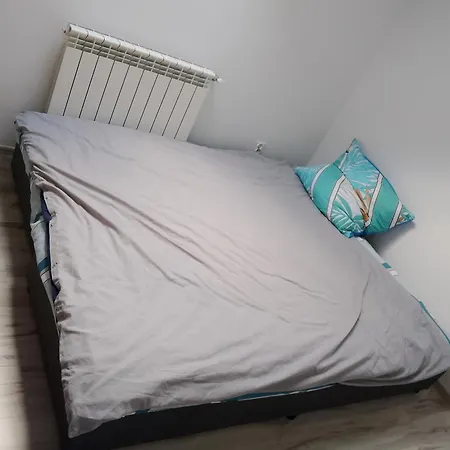 Pod Lasem Hostel *